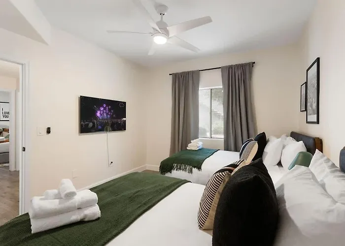 Solace -mins To Wm Tpc- Community Pool & Gym Holiday home *