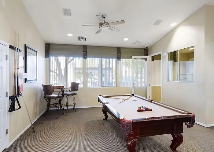 Holiday home Solace -mins To Wm Tpc- Community Pool & Gym Scottsdale